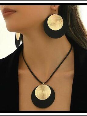 Black and Gold Disc Jewelry Sets for Women Boho Round Leather Cord Pendant Neckl